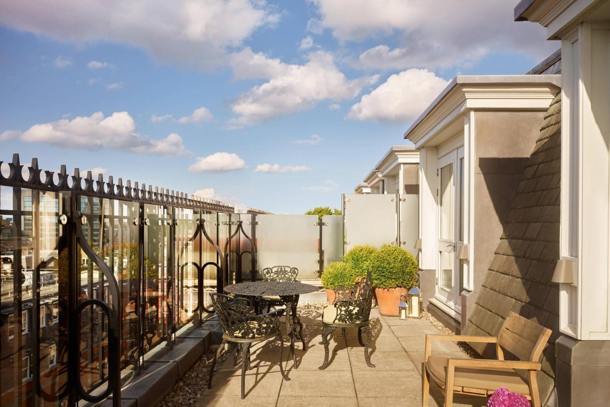 The London Edition Exterior photo